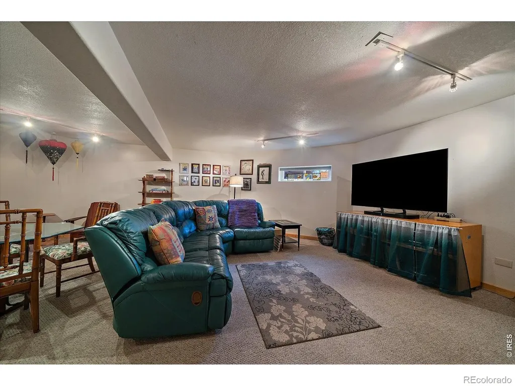 143 Crockett Trail Ward CO 80481