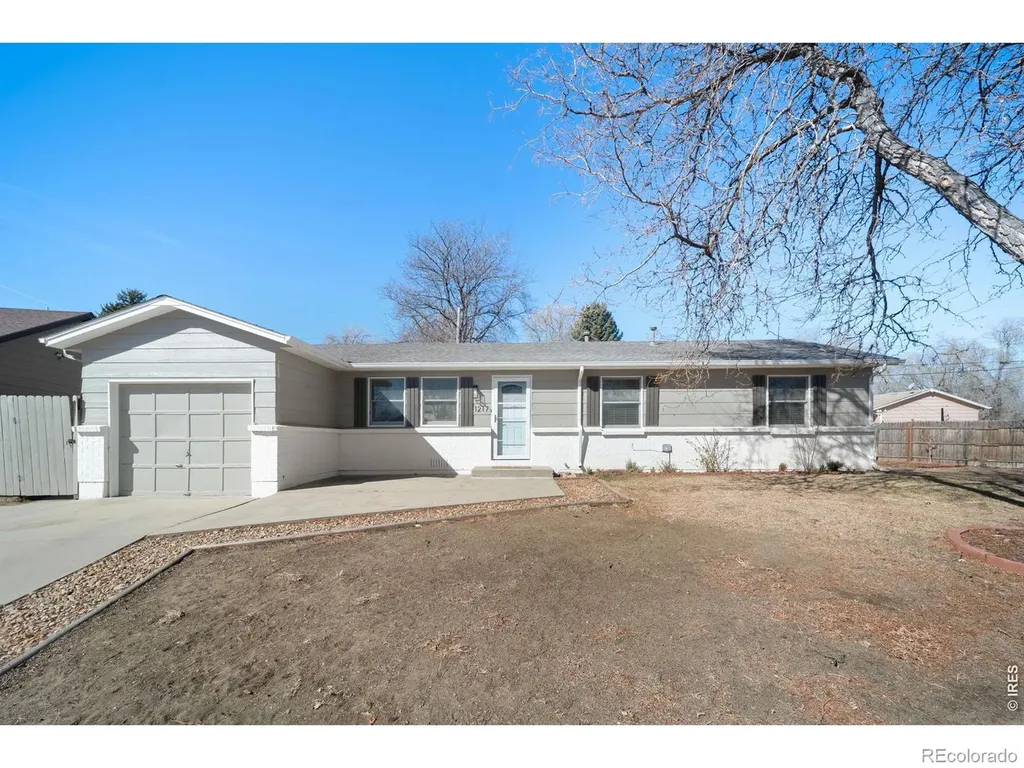 1217 Hunter Court Longmont CO 80501