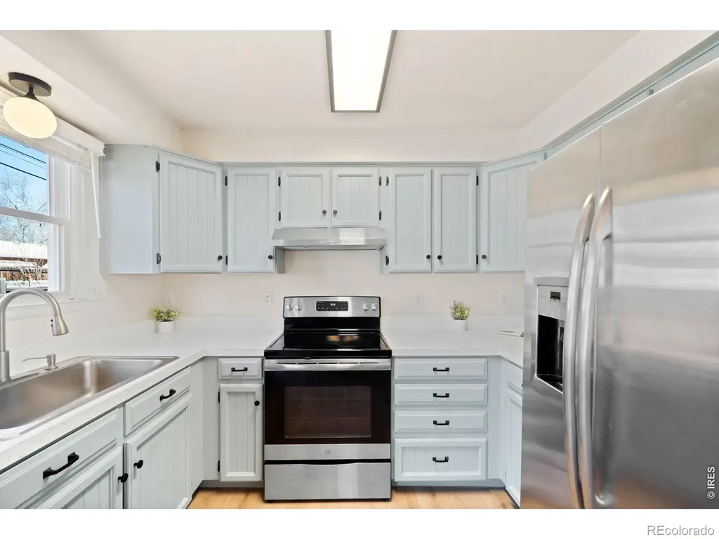 1217 Hunter Court Longmont CO 80501