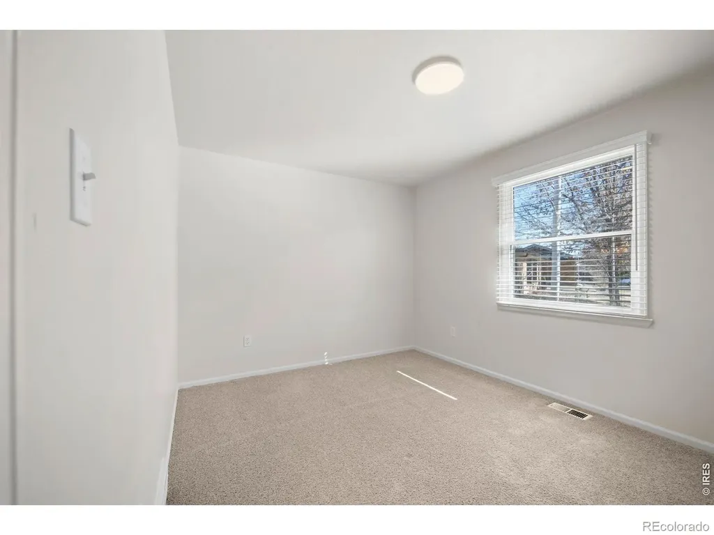 1217 Hunter Court Longmont CO 80501