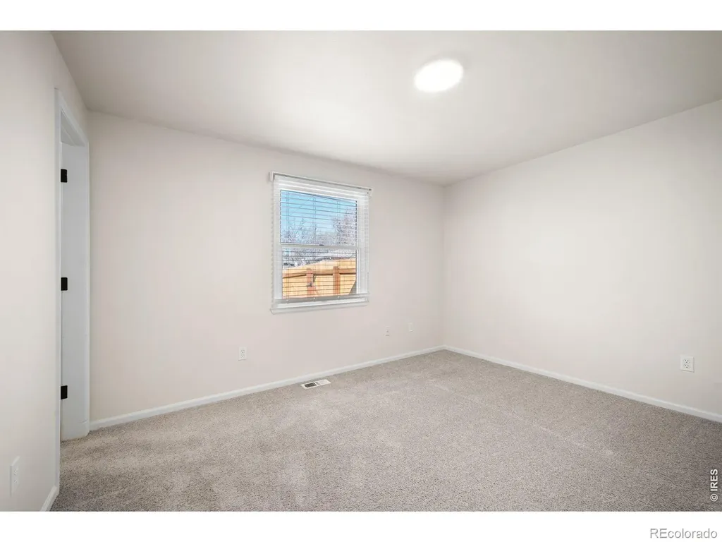 1217 Hunter Court Longmont CO 80501