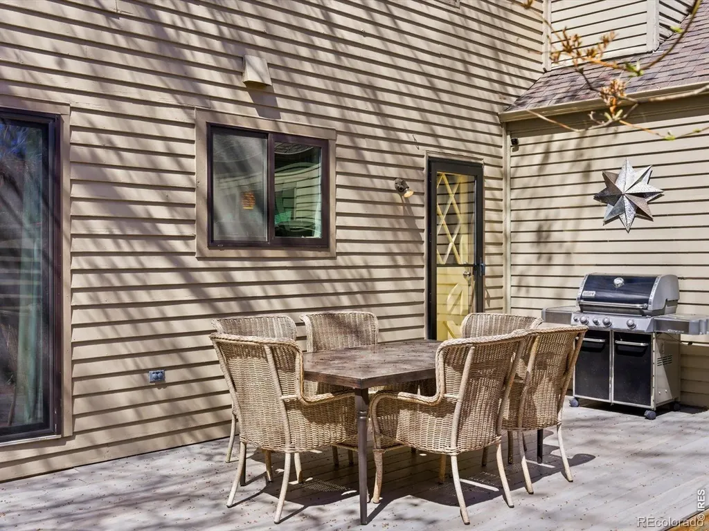 800 Racquet Lane Boulder CO 80303