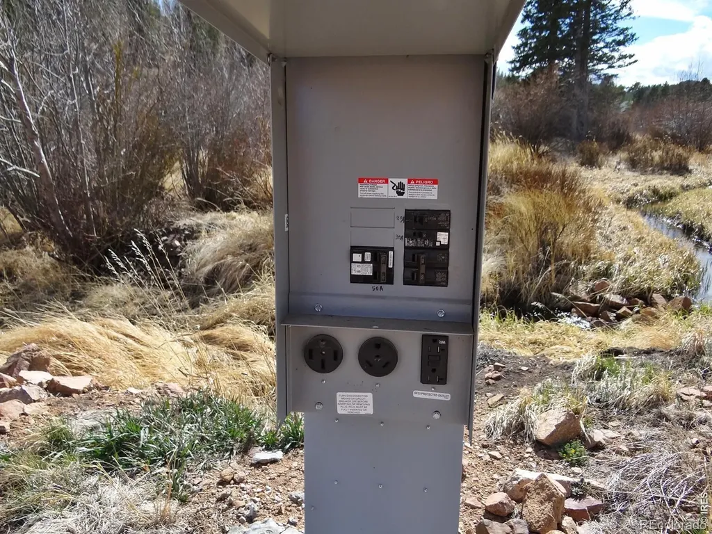 7498 Ottawa Way Red Feather Lakes CO 80545
