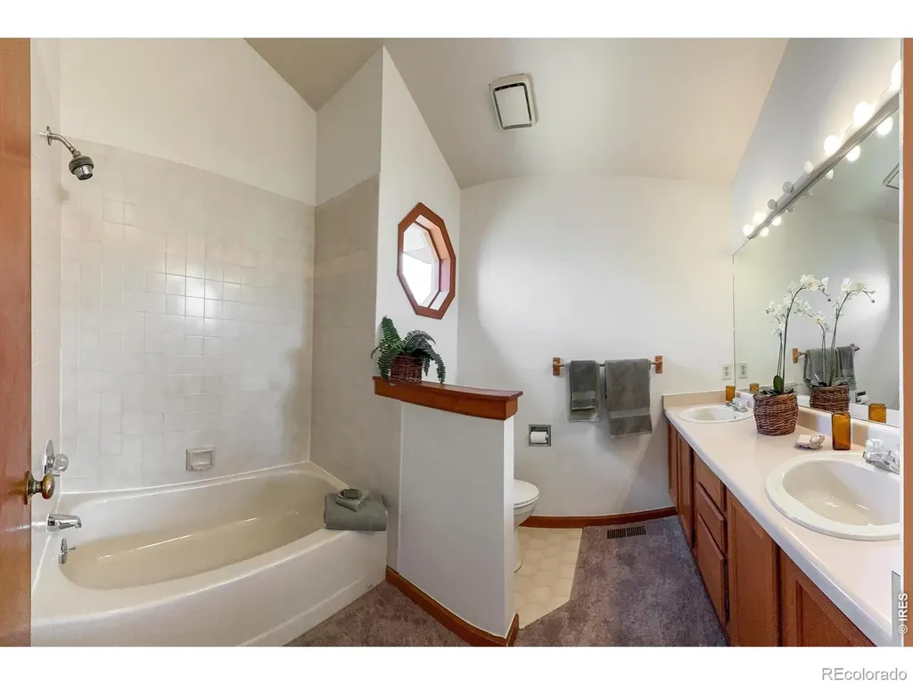 202 Welch Drive Lyons CO 80540