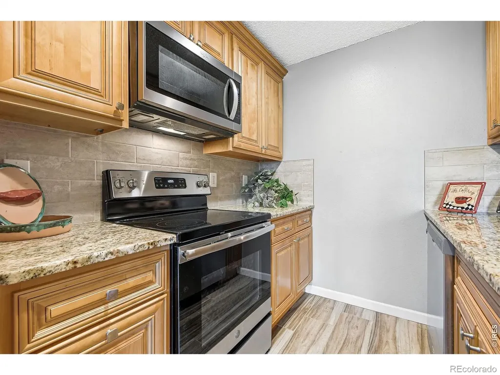 3240 Iris Avenue Boulder CO 80301