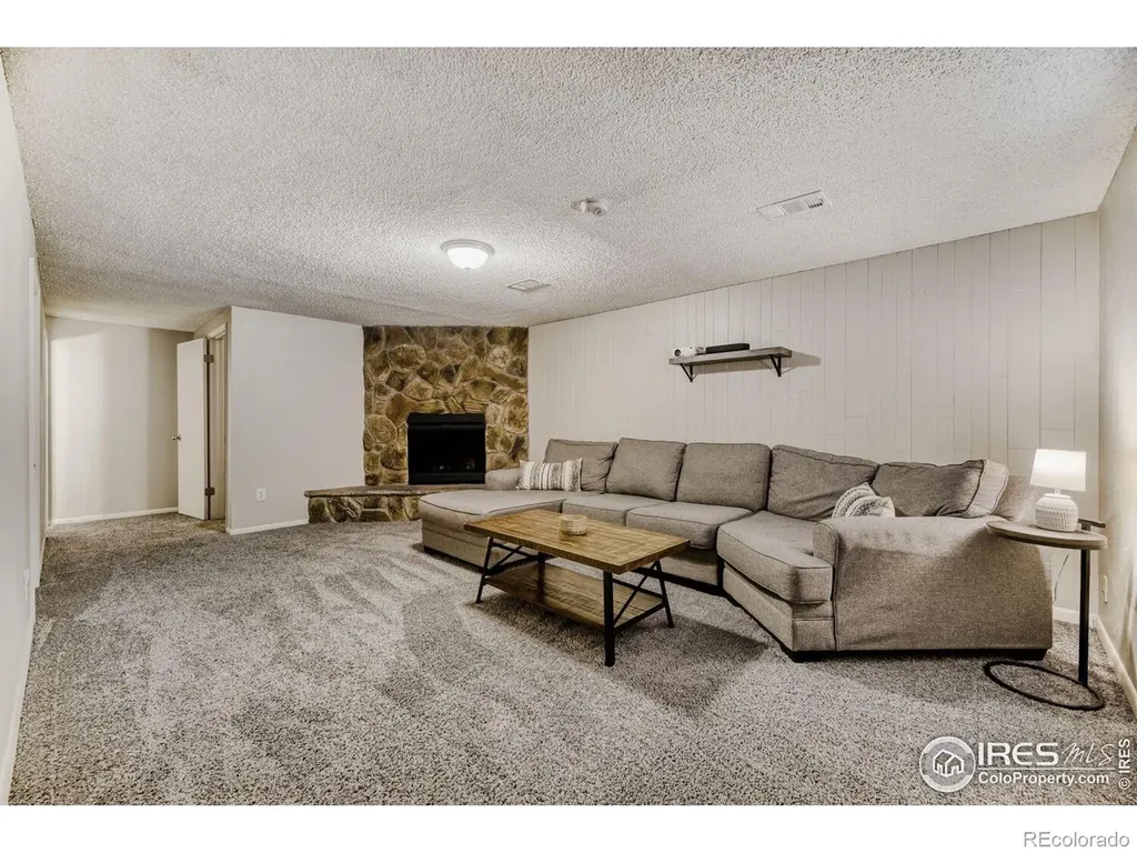 7216 W Portland Avenue Littleton CO 80128