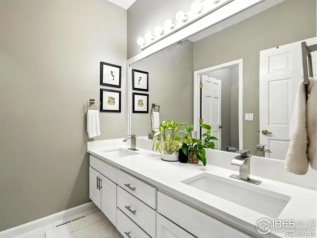 6686 Fairways Drive Niwot CO 80503