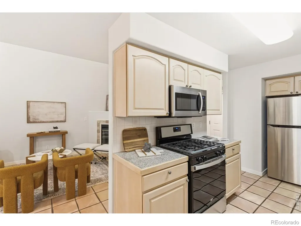 563 Ridgeview Drive Louisville CO 80027