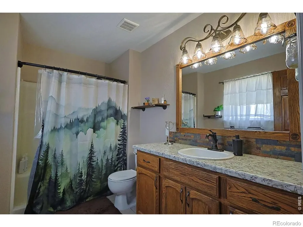 16498 County Road 100 Nunn CO 80648