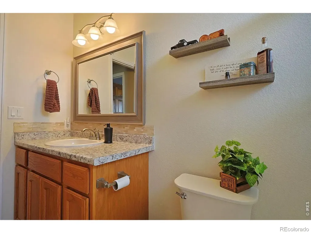 16498 County Road 100 Nunn CO 80648