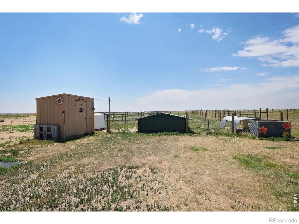 16498 County Road 100 Nunn CO 80648