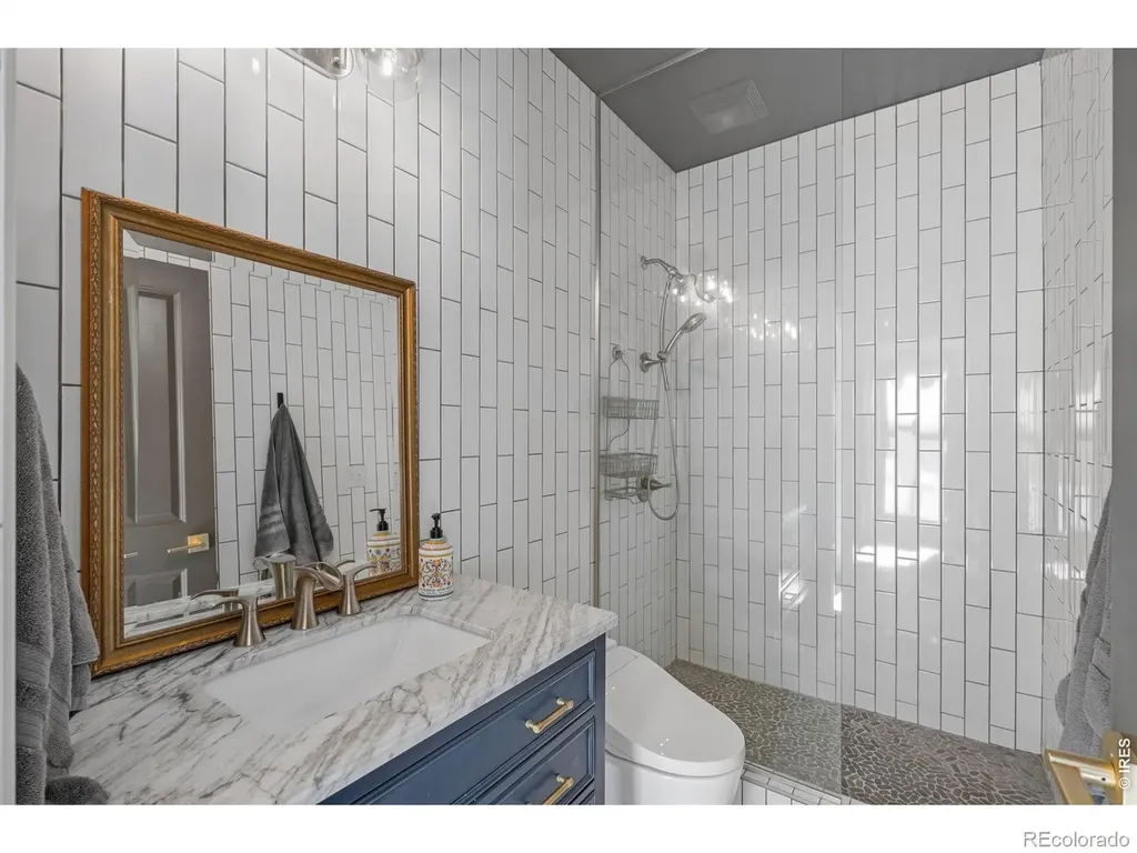 1029 Katy Lane Longmont CO 80504