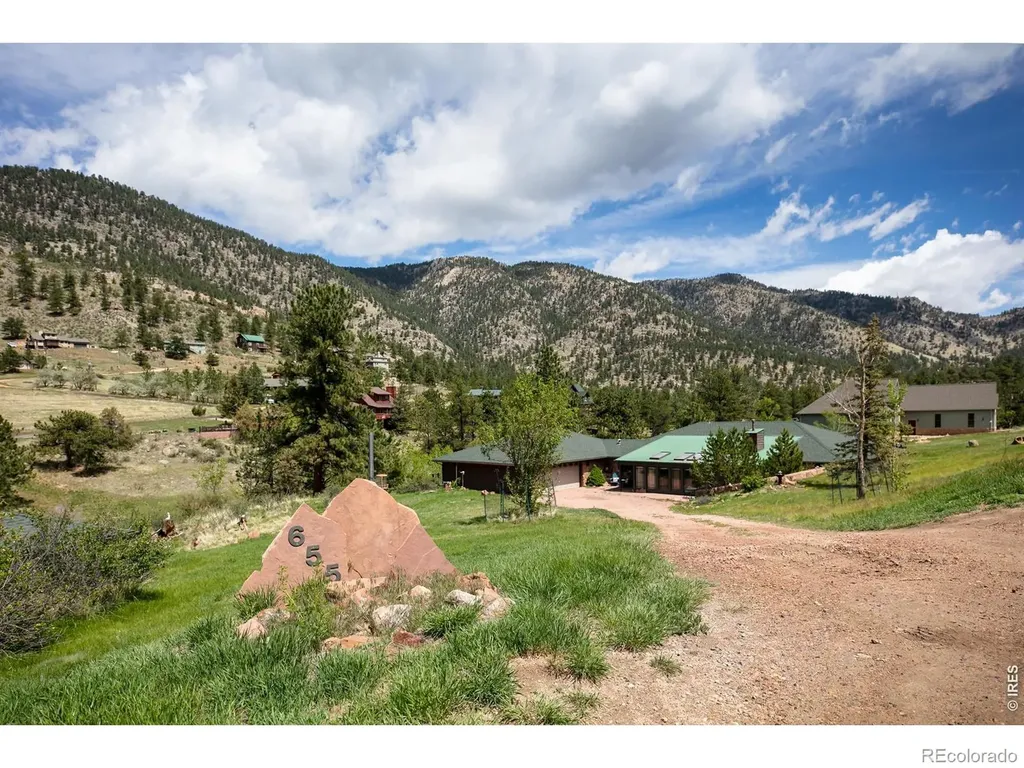 655 Kiowa Road Lyons CO 80540
