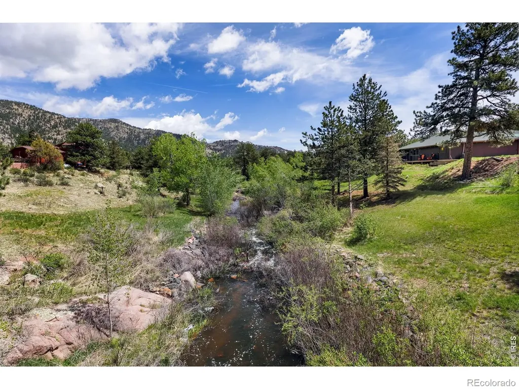 655 Kiowa Road Lyons CO 80540