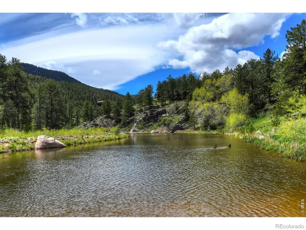 655 Kiowa Road Lyons CO 80540