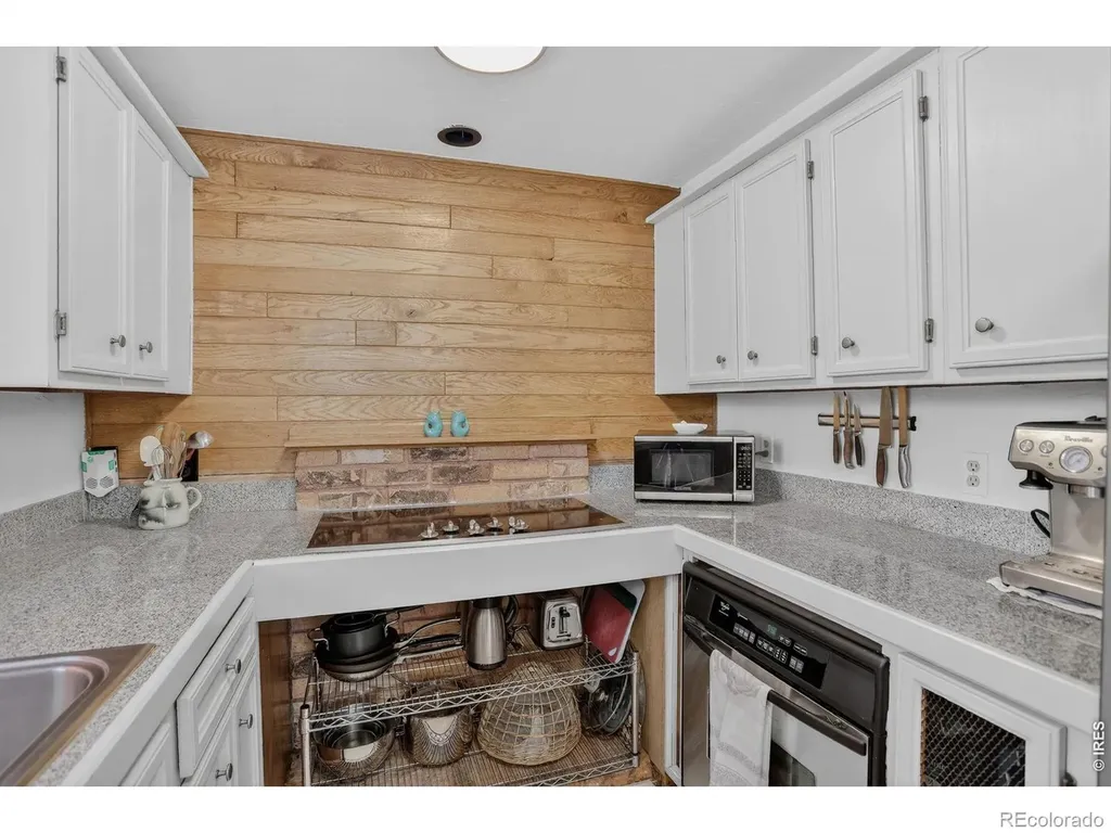 760 Hickory Drive Lyons CO 80540