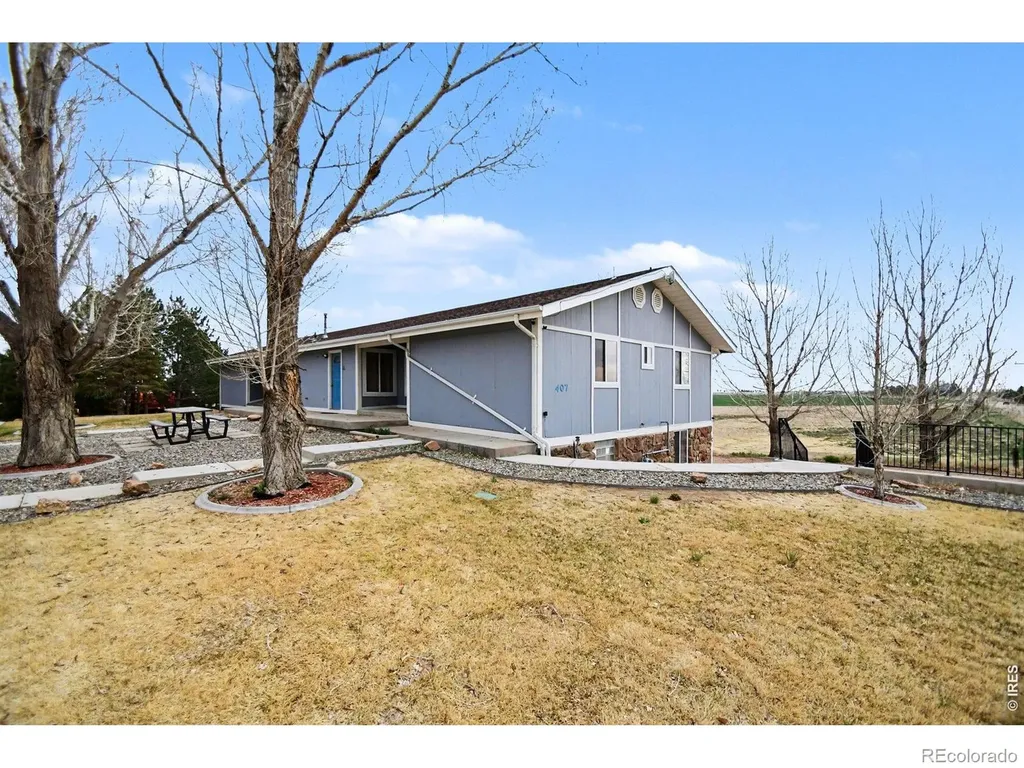 407 E Corona Avenue Wiggins CO 80654