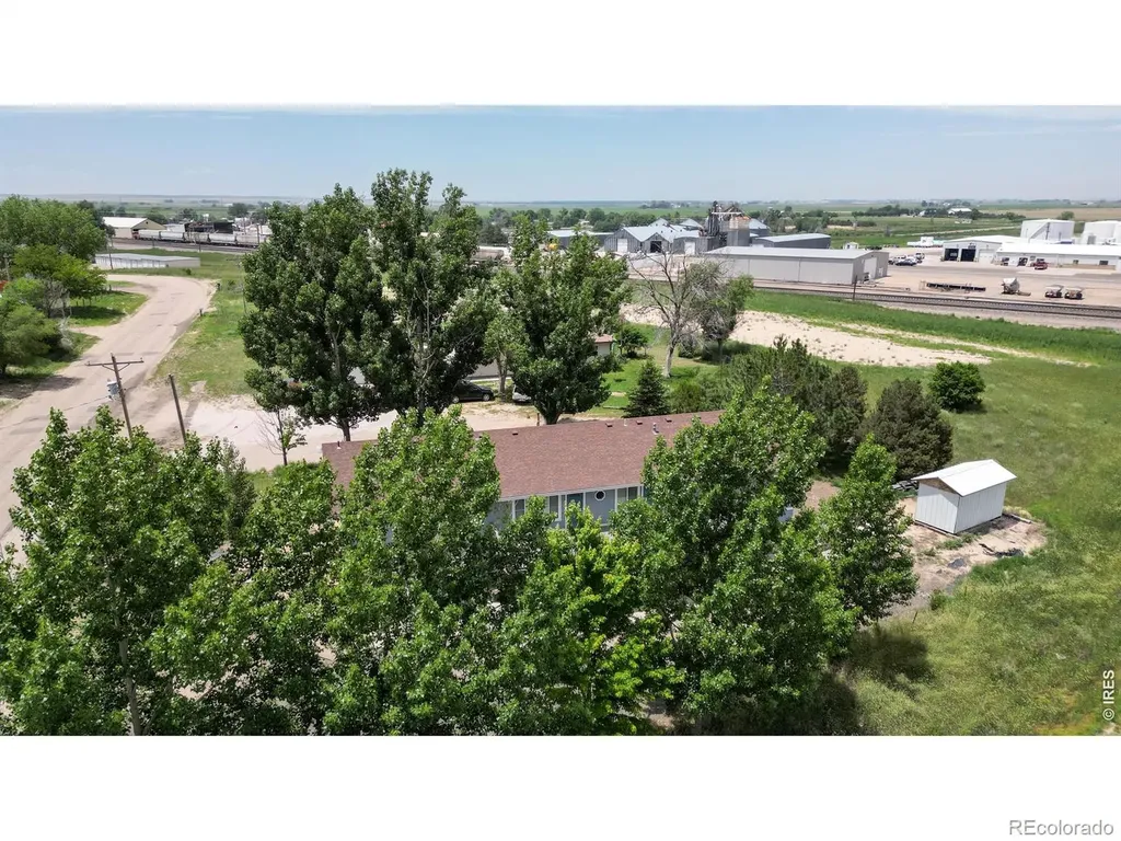 407 E Corona Avenue Wiggins CO 80654