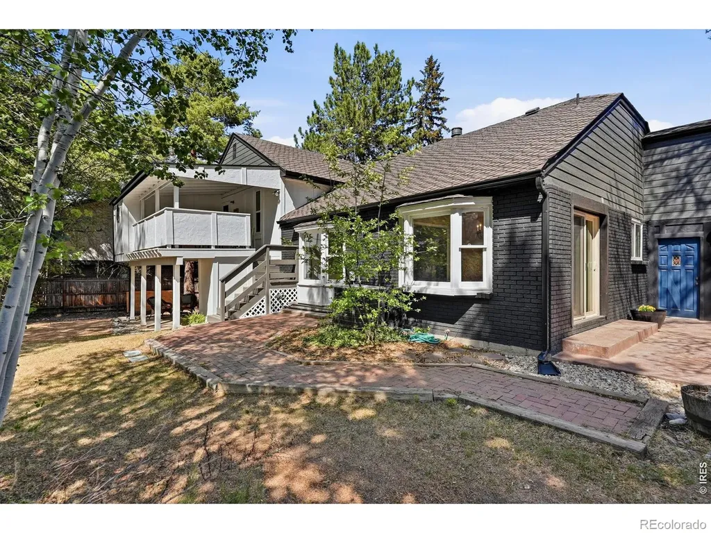 1271 Bellaire Street Broomfield CO 80020