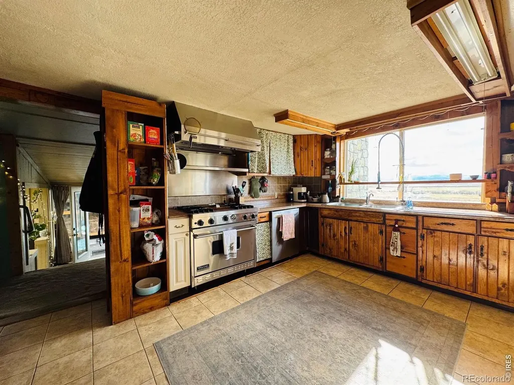 417 Grant Street Walden CO 80480