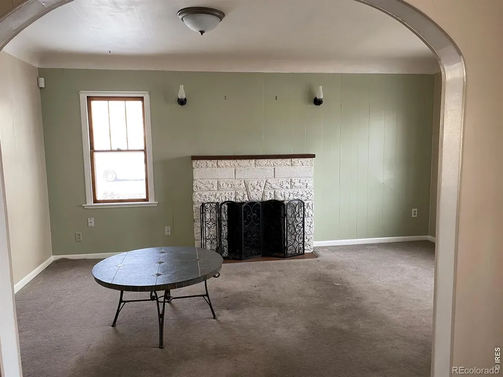 135 Cleveland Avenue Loveland CO 80537