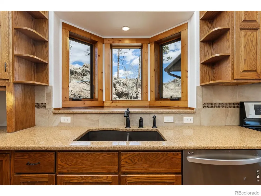 3069 Davis Ranch Road Bellvue CO 80512