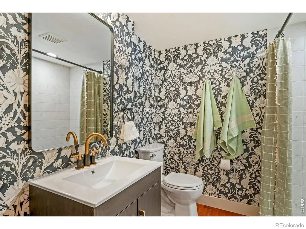 2500 Danbury Drive Longmont CO 80503