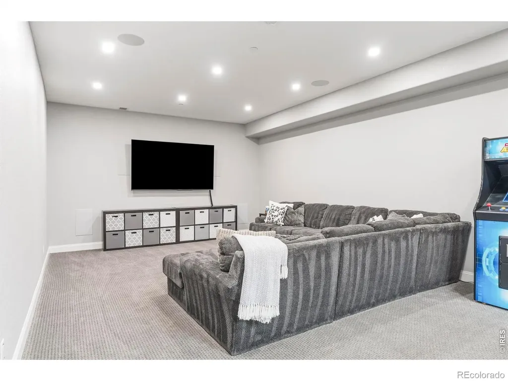 8712 Portico Lane Longmont CO 80503