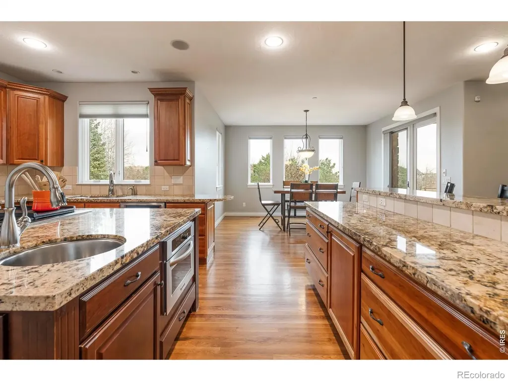 8712 Portico Lane Longmont CO 80503