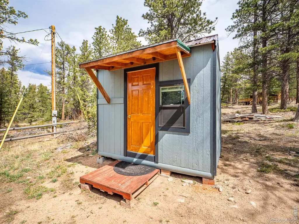 37 Teddys Lane Red Feather Lakes CO 80545