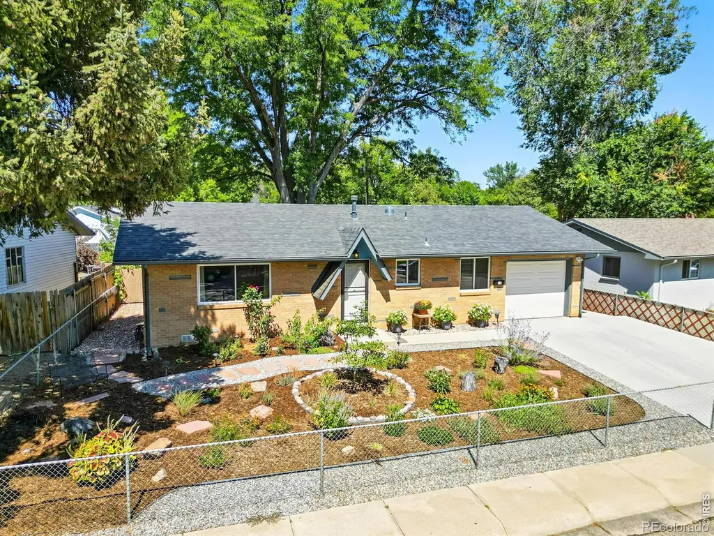 16 Merideth Lane Longmont CO 80501