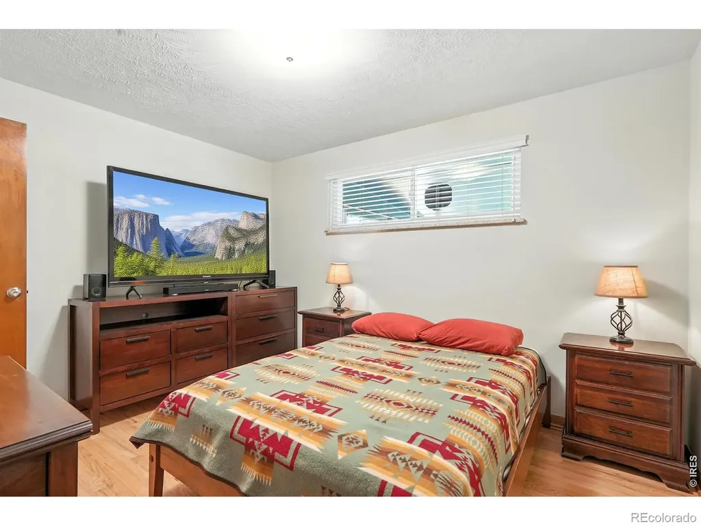 16 Merideth Lane Longmont CO 80501