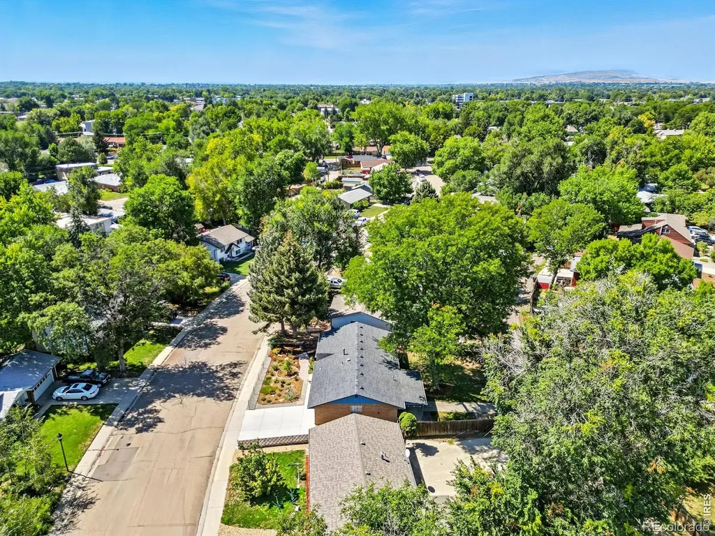 16 Merideth Lane Longmont CO 80501