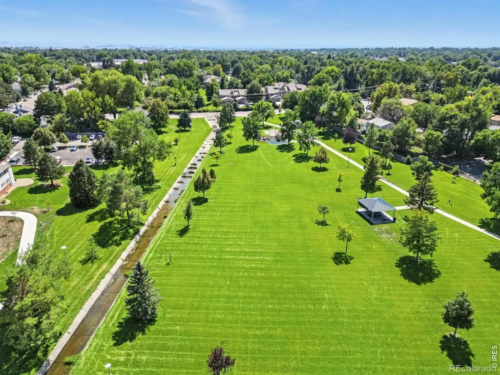 16 Merideth Lane Longmont CO 80501