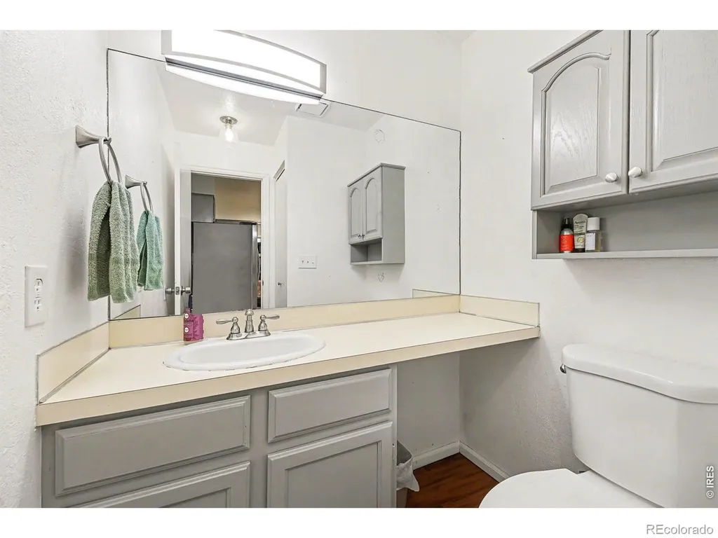 5875 W Asbury Place Lakewood CO 80227