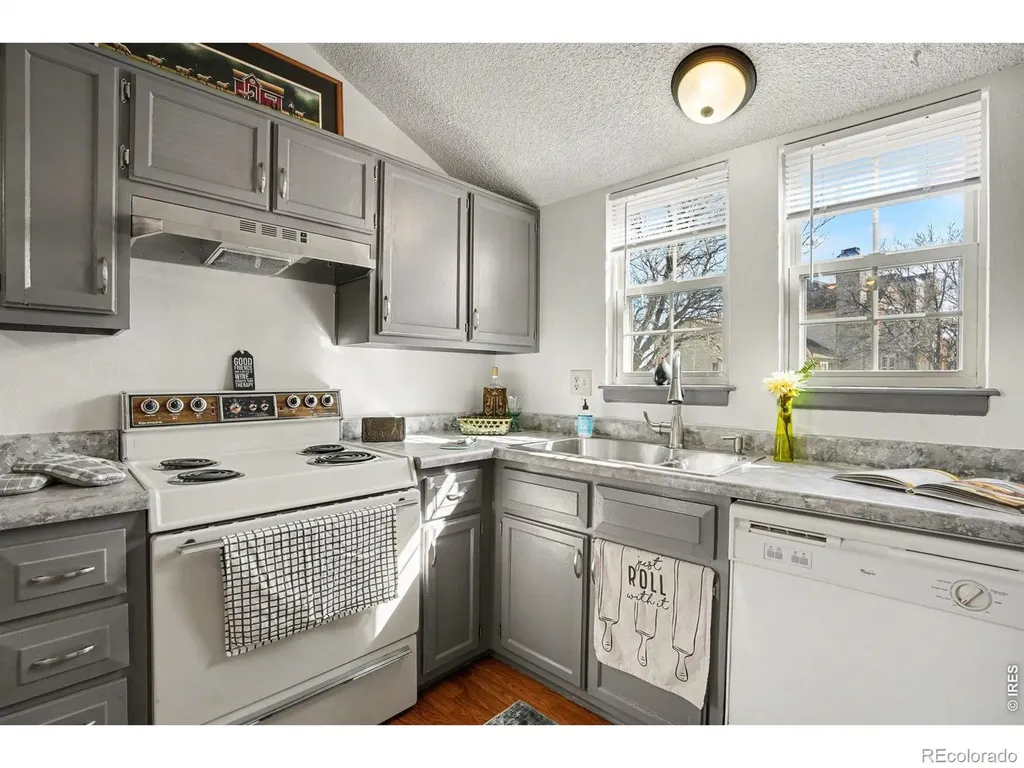 6745 Mountain Top Lane Colorado Springs CO 80919