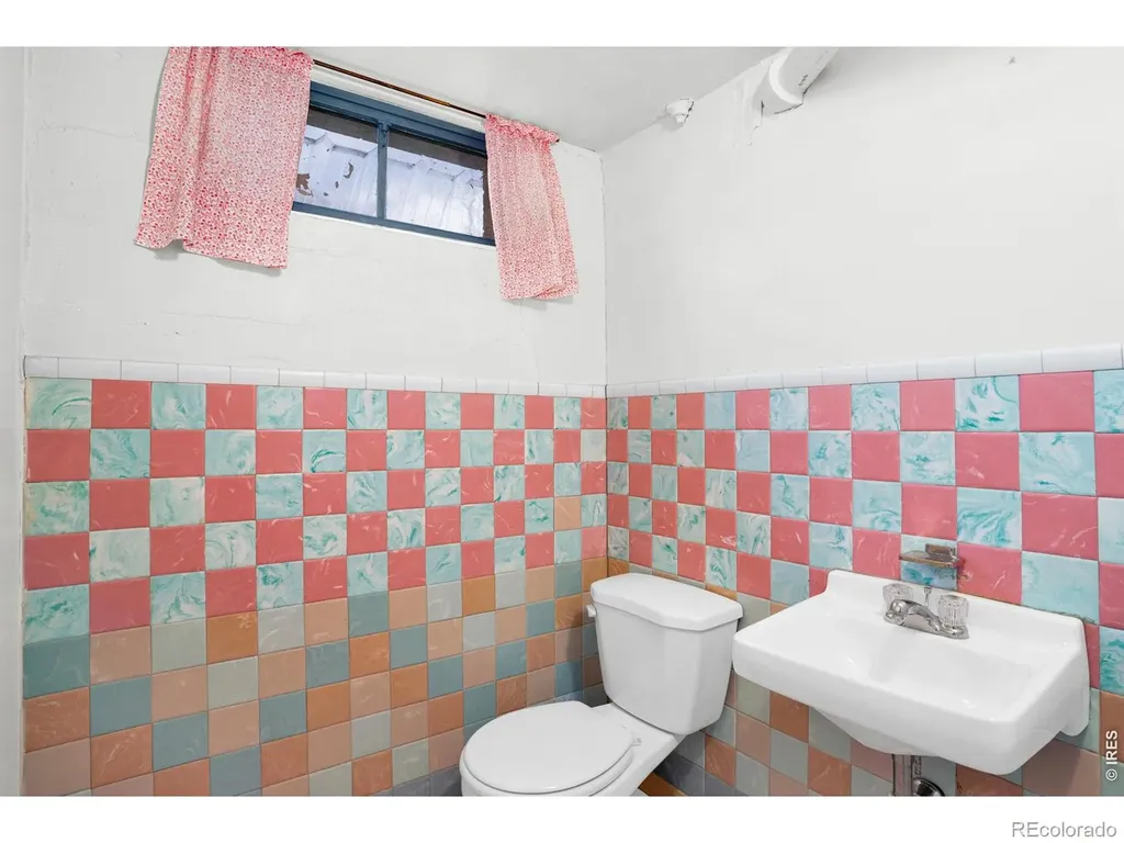 543 W 9th Street Loveland CO 80537