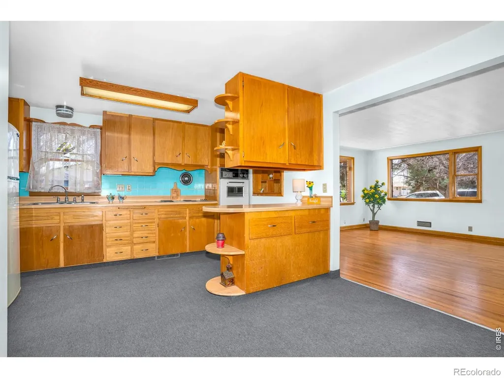 543 W 9th Street Loveland CO 80537