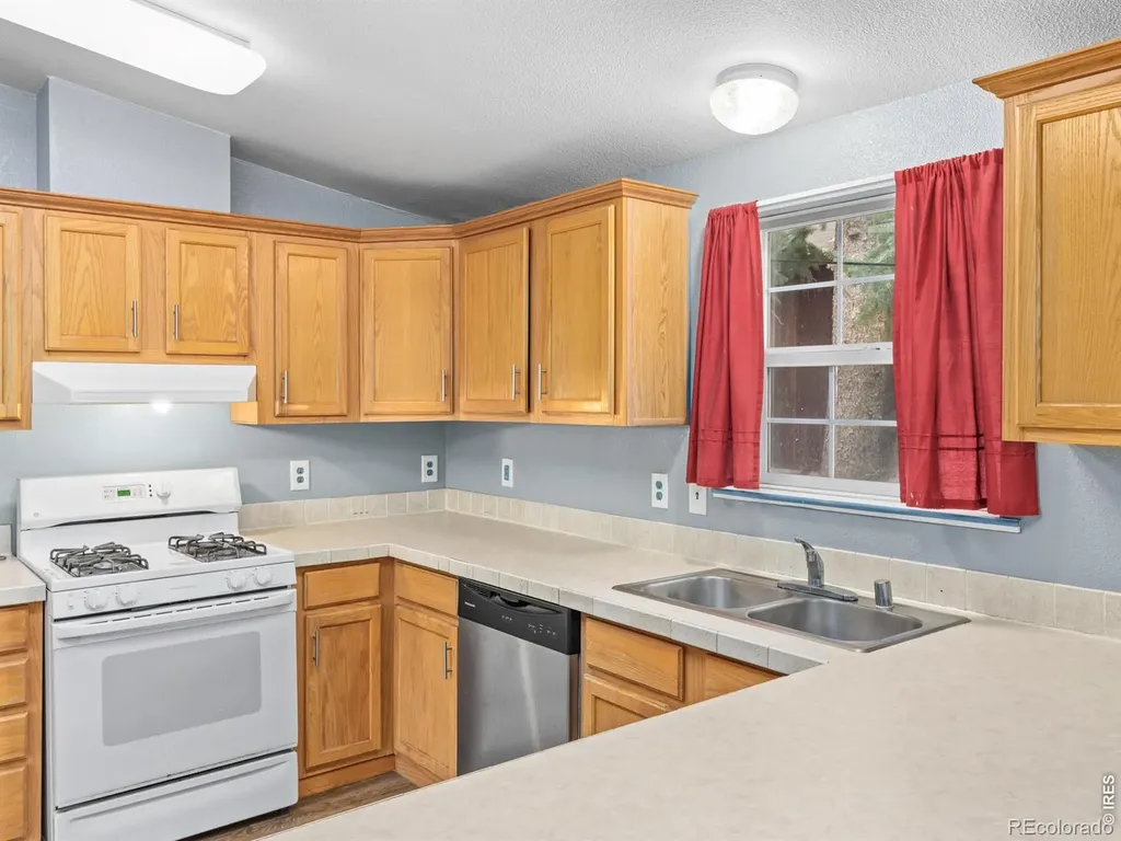 270 River Fork Road Drake CO 80515