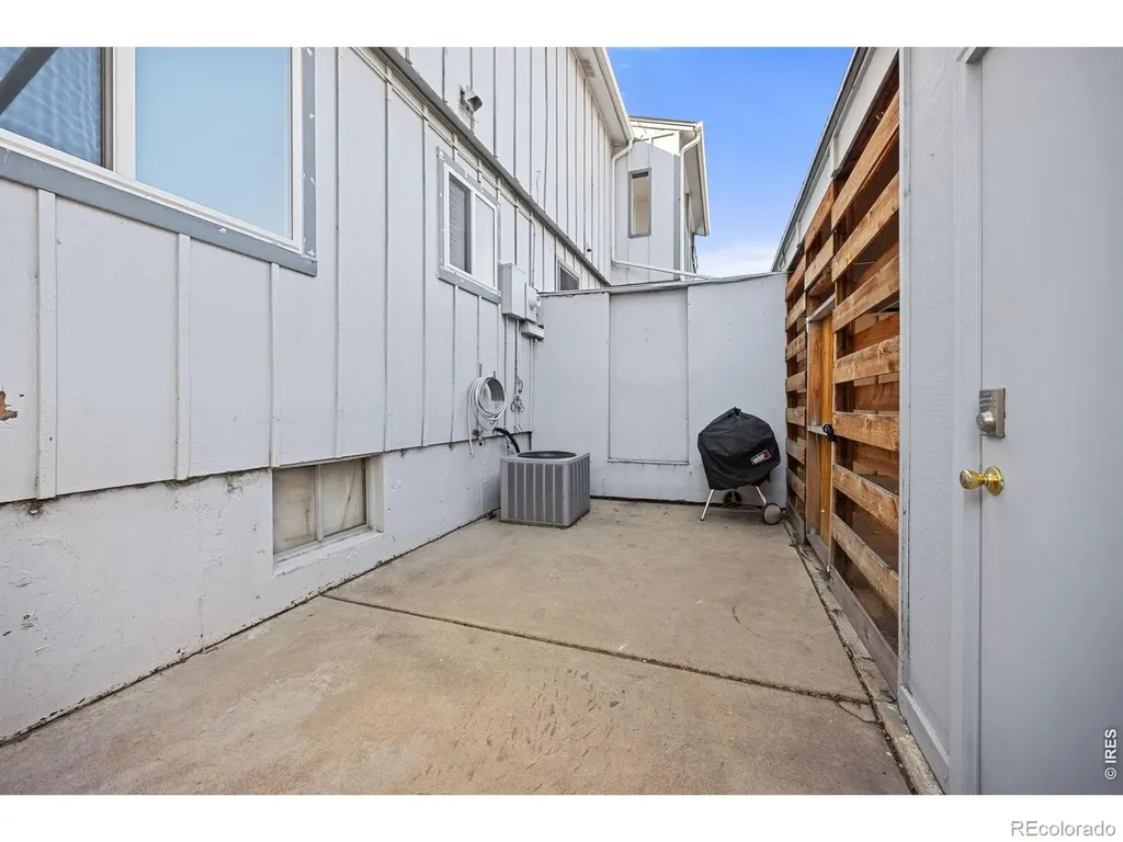 548 Vance Street Lakewood CO 80226