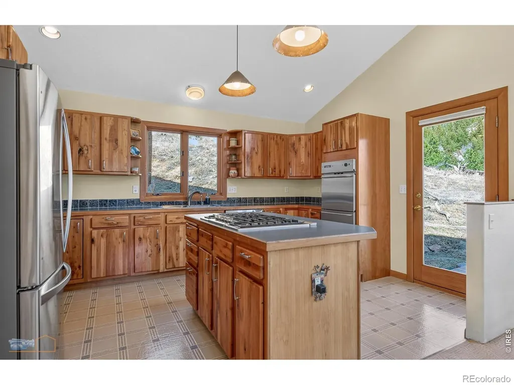 1006 Kneale Road Eldorado Springs CO 80025