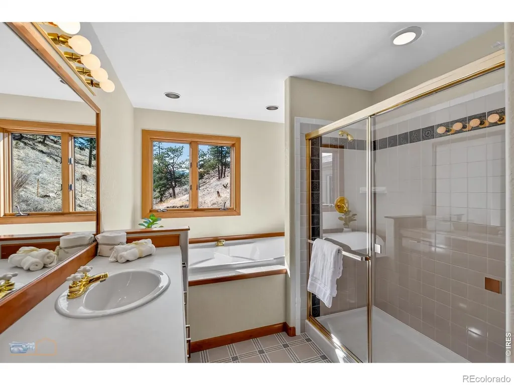 1006 Kneale Road Eldorado Springs CO 80025