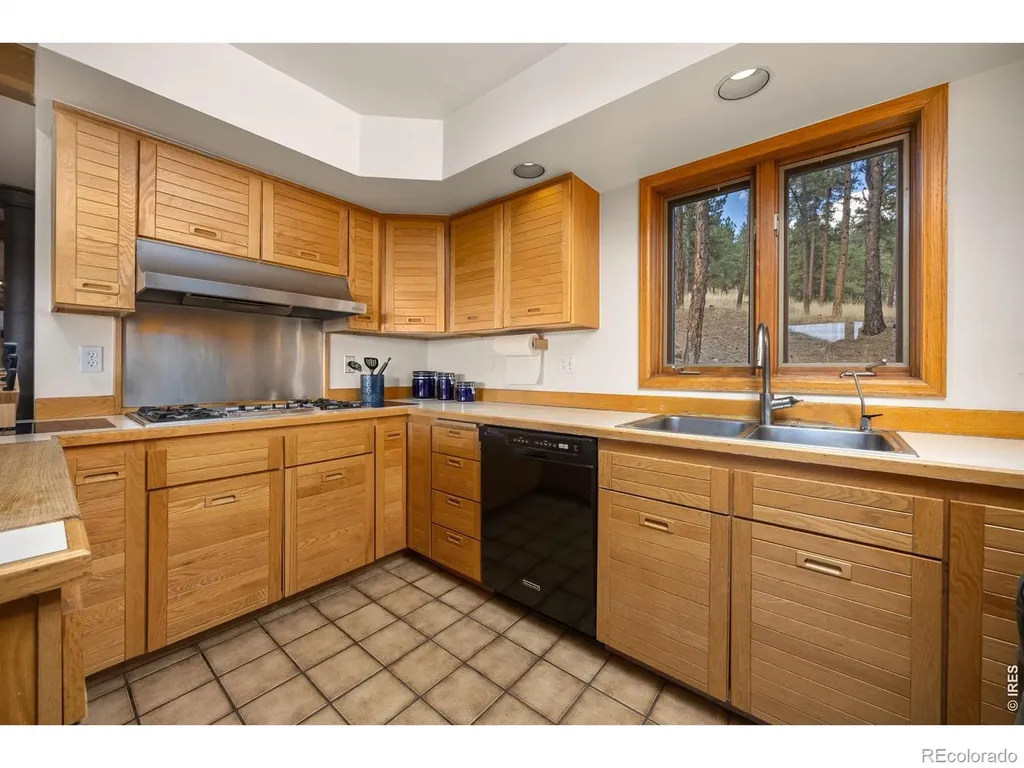 99 Arroyo Chico Boulder CO 80302