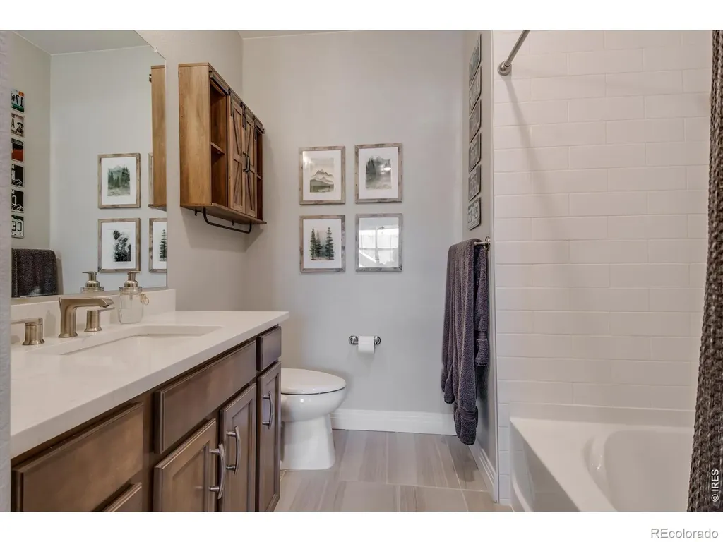 1861 S Dunkirk Street Aurora CO 80017