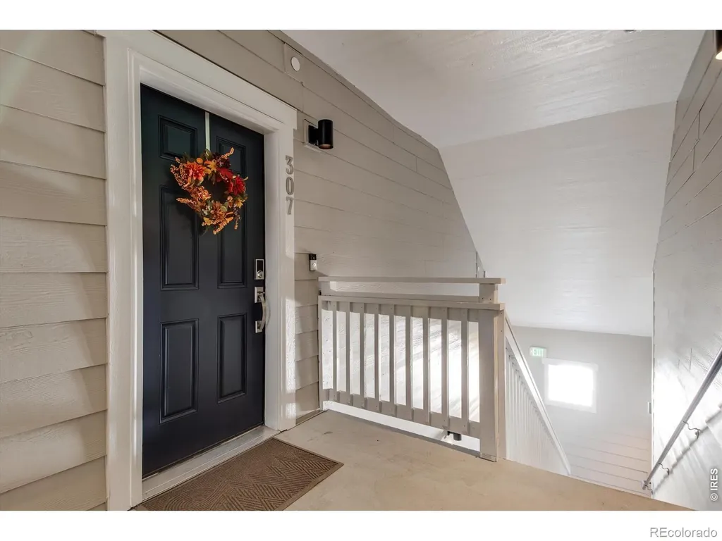 1861 S Dunkirk Street Aurora CO 80017