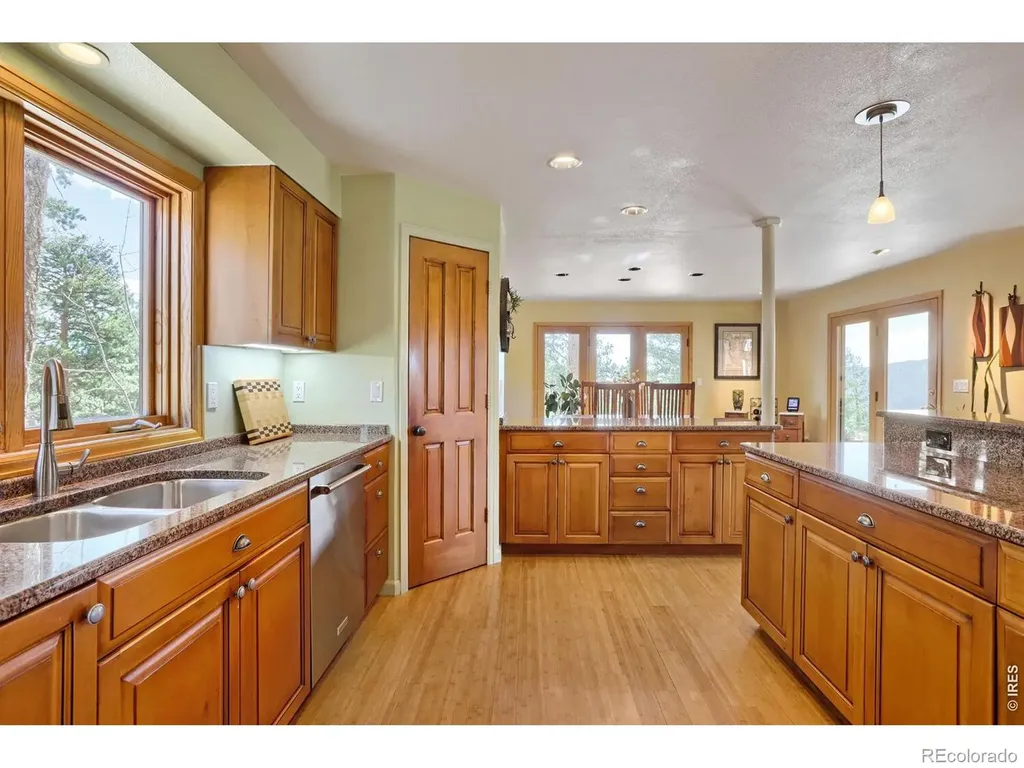 6010 Flagstaff Road Boulder CO 80302