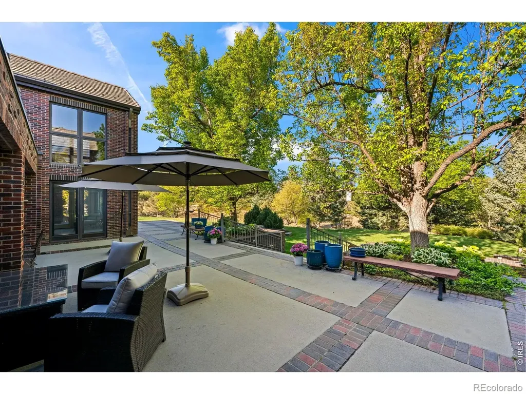 8414 Firethorn Court Niwot CO 80503