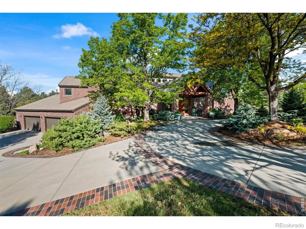 8414 Firethorn Court Niwot CO 80503