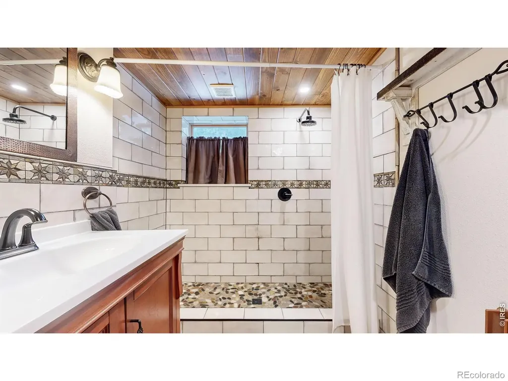 14142 N Saint Vrain Drive Lyons CO 80540