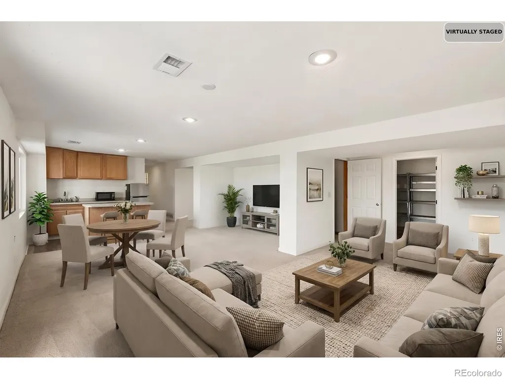 317 Sunset Drive La Salle CO 80645